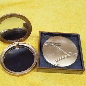 NIB Jane Iredale Refillable Compact